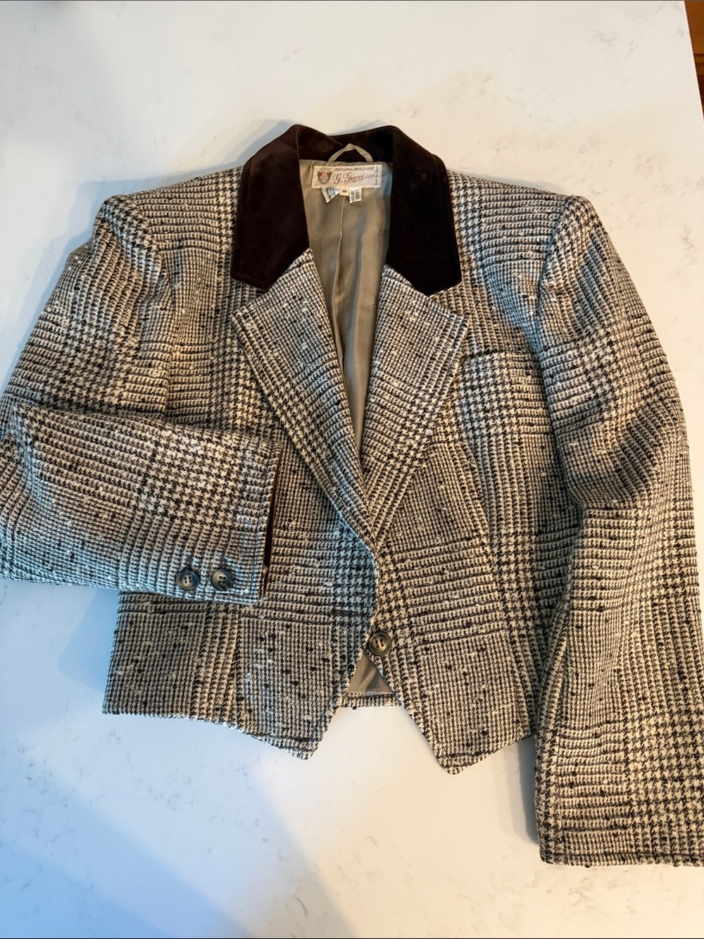 Gucci Brown-and-White Houndstooth Blazer with Dark Brown Velvet Collar